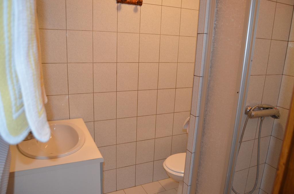 Chambres D'Hotes & Champagne Douard La Chapelle-Monthodon Εξωτερικό φωτογραφία